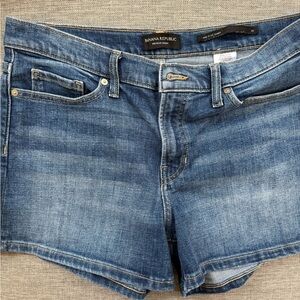 Banana Republic Classic Blue Jean Shorts